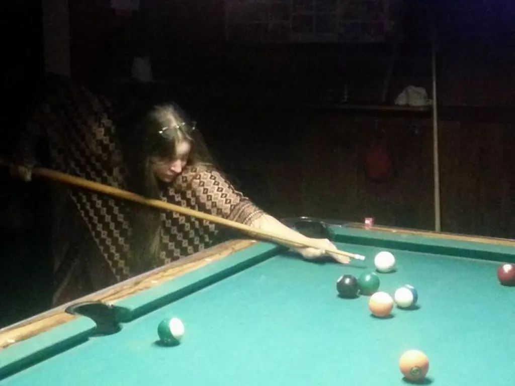 Johnnie's Glenn Avenue Grill | Play pool in Columbus, OH | ChalkySticks ...