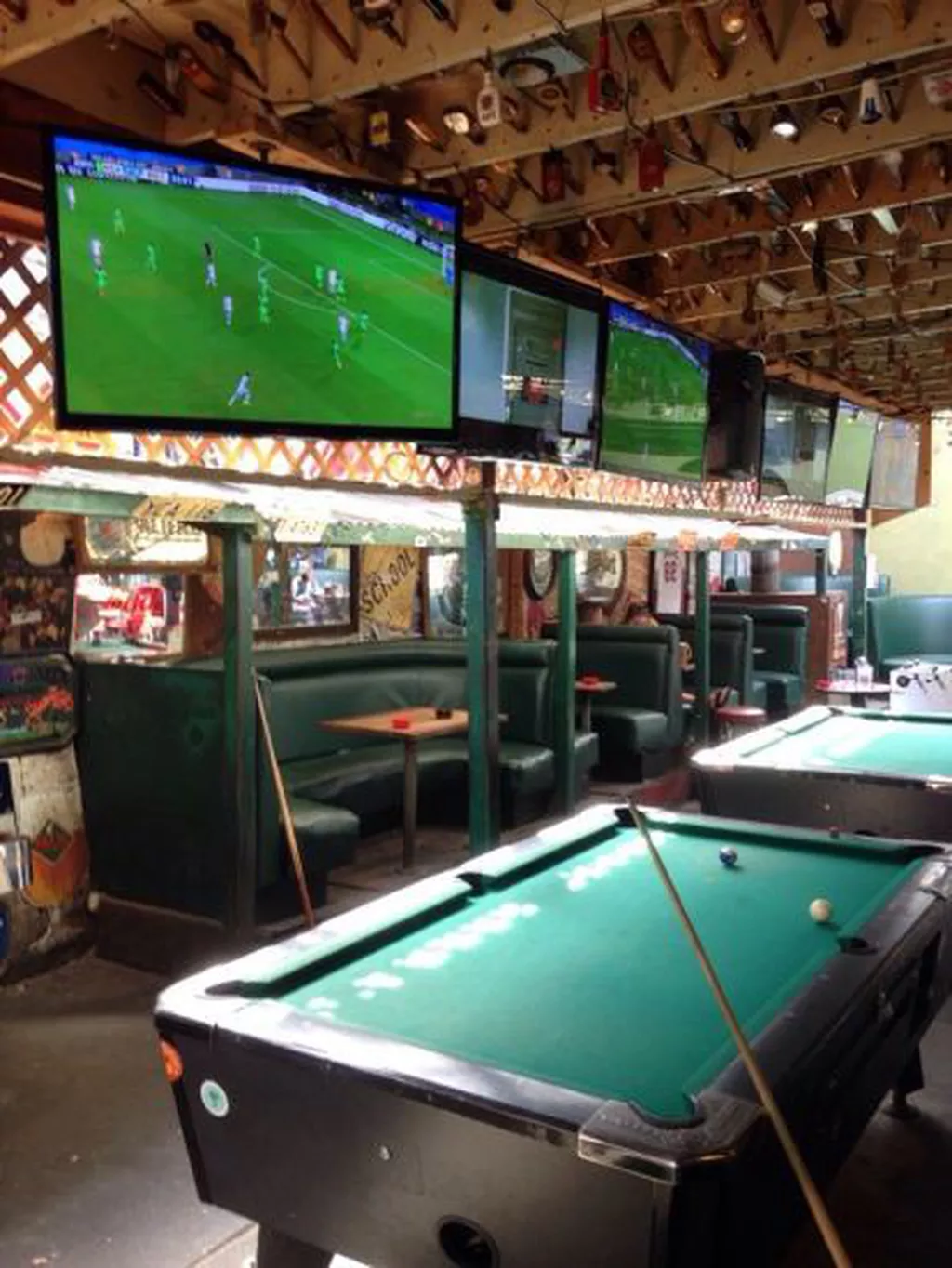 Goat Hill Tavern | Play pool in Costa Mesa, CA | ChalkySticks - Find ...