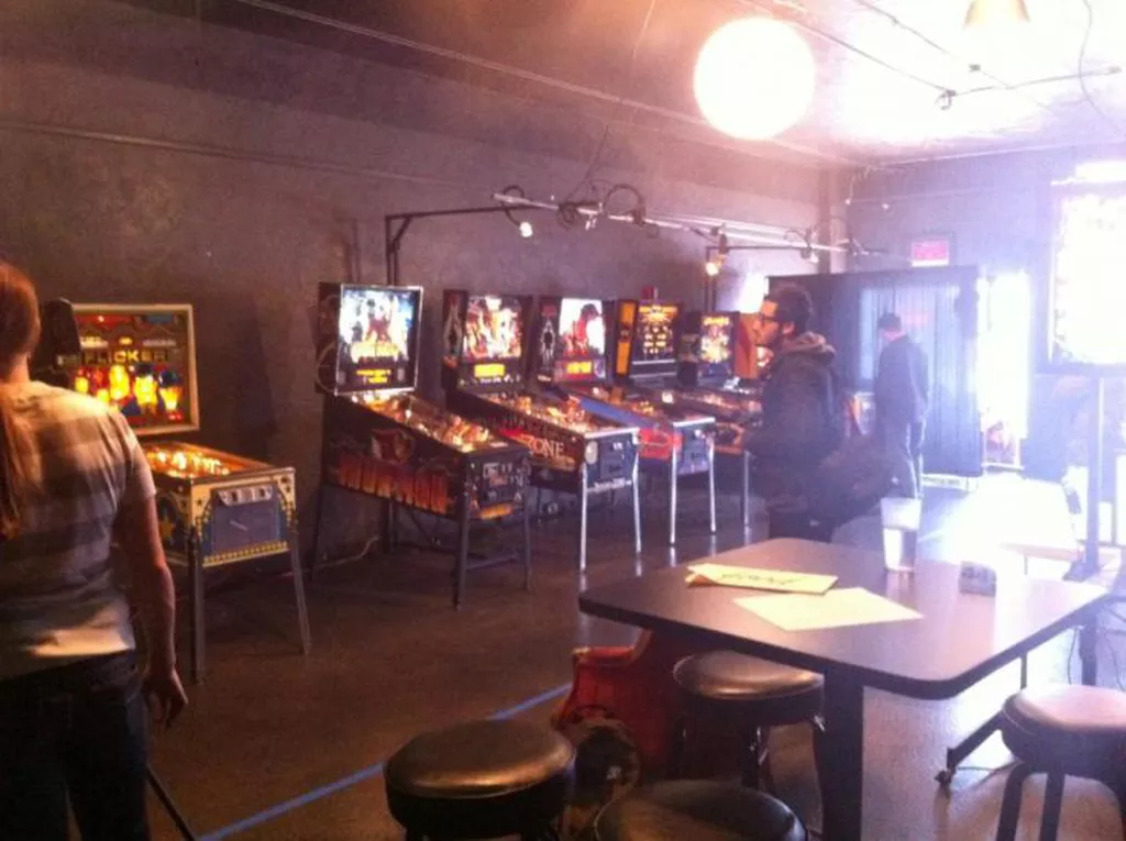 The Slingshot Lounge | Play pool in Portland, OR | ChalkySticks - Find ...