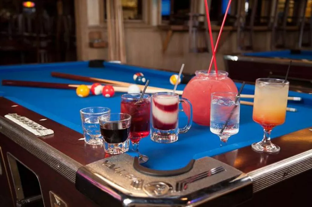 Cujo's Sports Bar & Grill | Play pool in Lubbock, TX