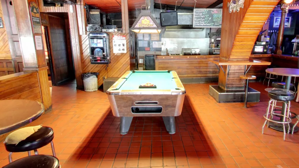 Slick Willie's Sports Bar | Play pool in Tonawanda, NY | ChalkySticks ...
