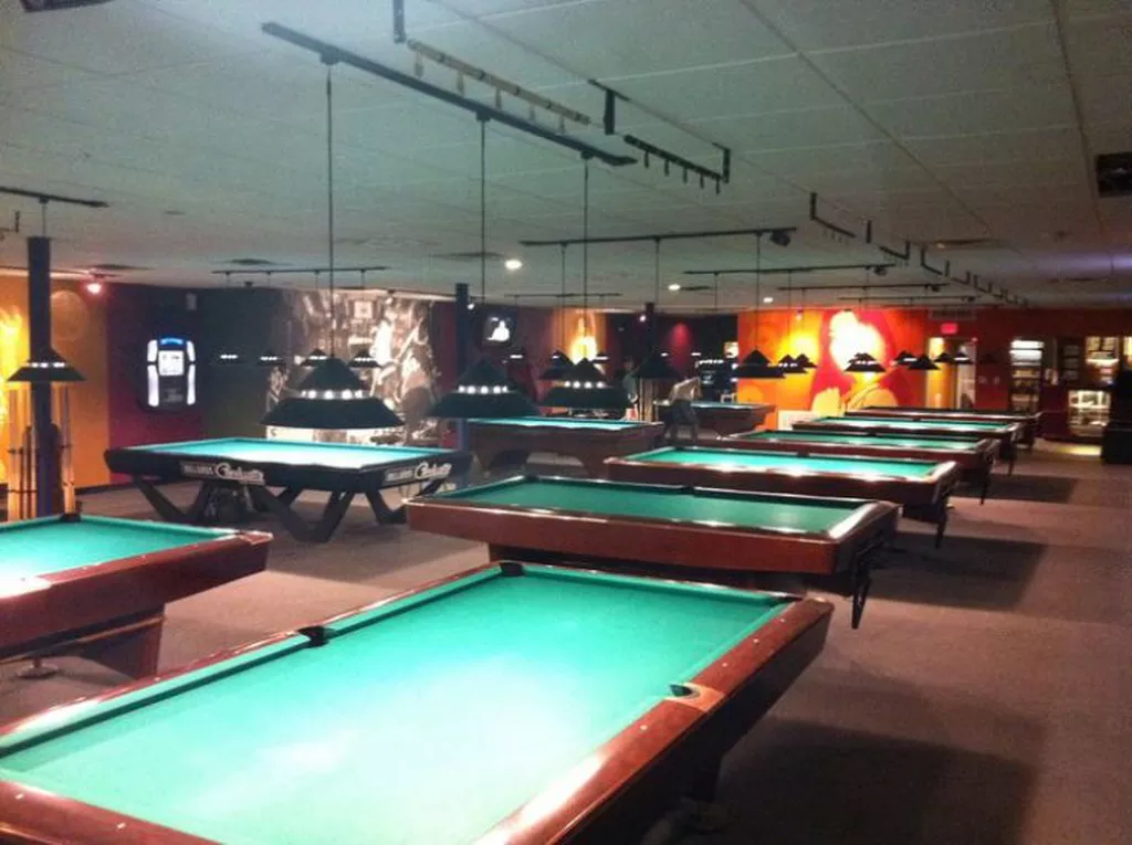 Woodbridge Community Center | Play pool in Woodbridge Township, NJ ...
