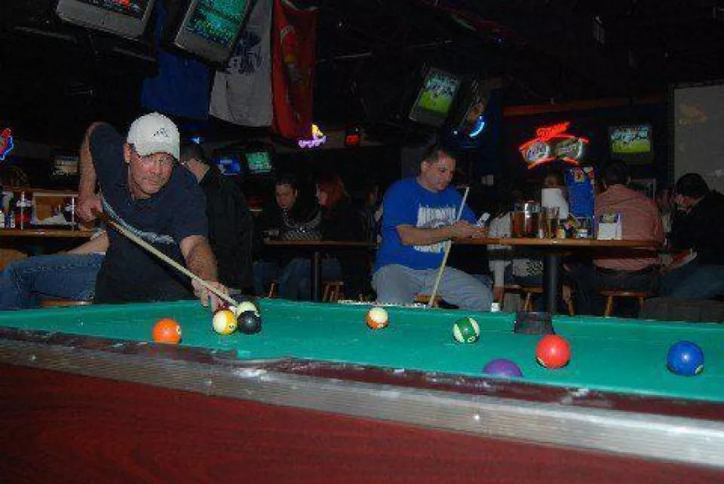 Buffalo Joe's Grill and Bar | Play pool in Dallas, TX