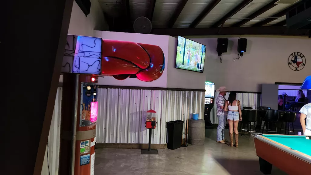 Kicks Club | Play pool in Angleton, TX | ChalkySticks - Find, Play, and ...