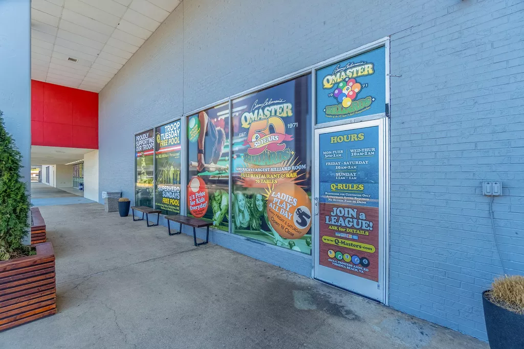 Q-Masters Billiards & Restaurant | Play pool in Virginia Beach, VA ...