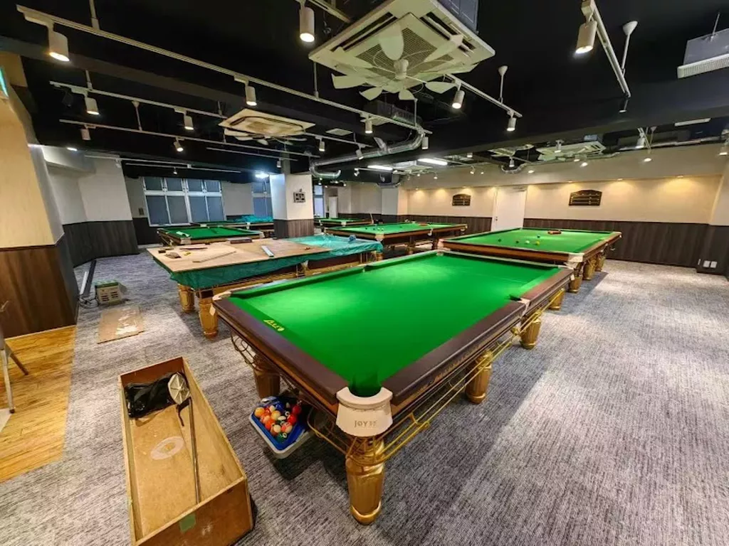 ロサンゼルスクラブ｜ビリヤード 夏の訪れ」 . . 福知山で唯一!? お酒やシーシャを楽しみながら本格