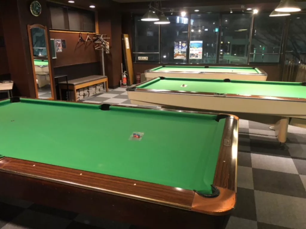 イナホビリヤード | Play pool in Shinjuku City, Tokyo