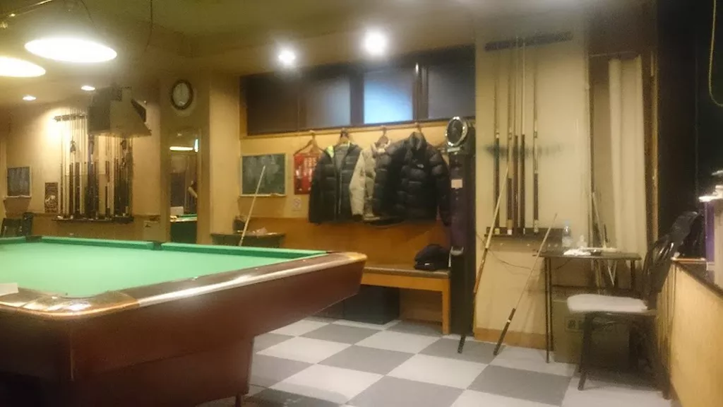 イナホビリヤード | Play pool in Shinjuku City, Tokyo