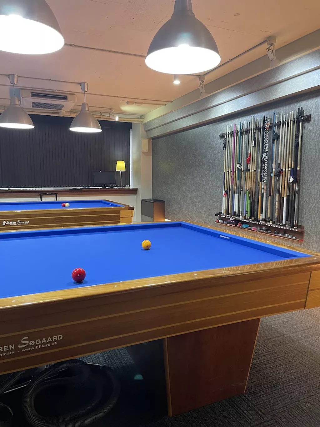 ビリヤード okano コビービリヤード | Play pool in Nakano City, Tokyo | ChalkySticks