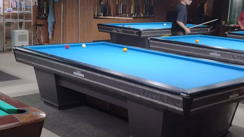 コビービリヤード | Play pool in Nakano City, Tokyo | ChalkySticks