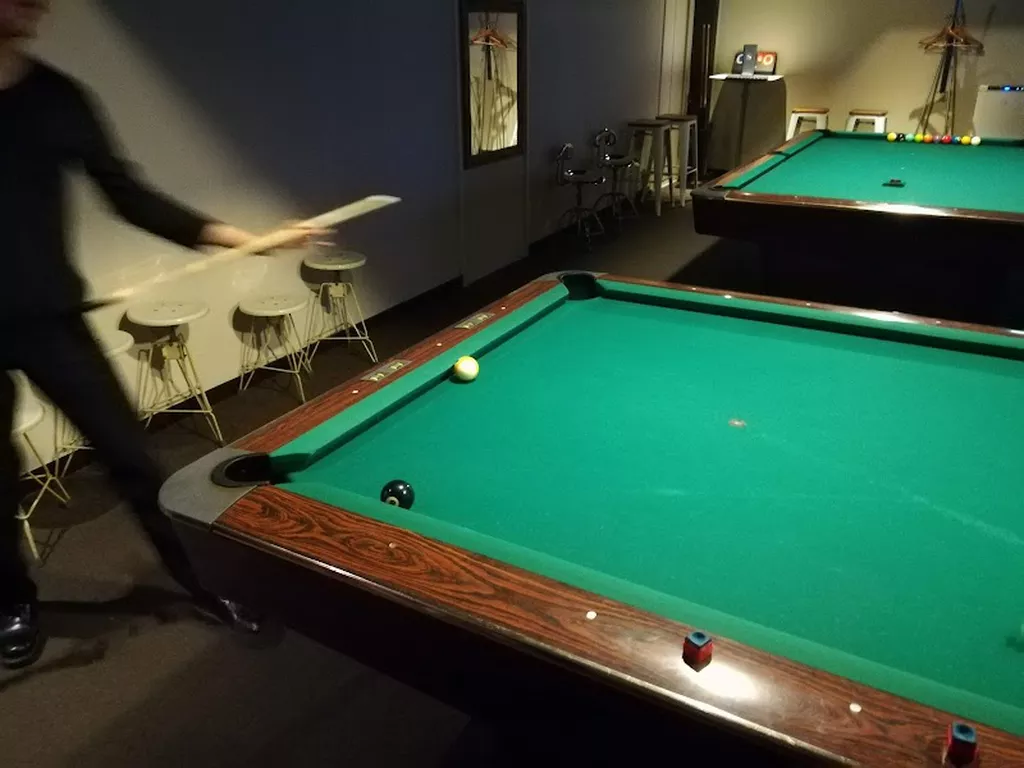 コビービリヤード | Play pool in Nakano City, Tokyo | ChalkySticks