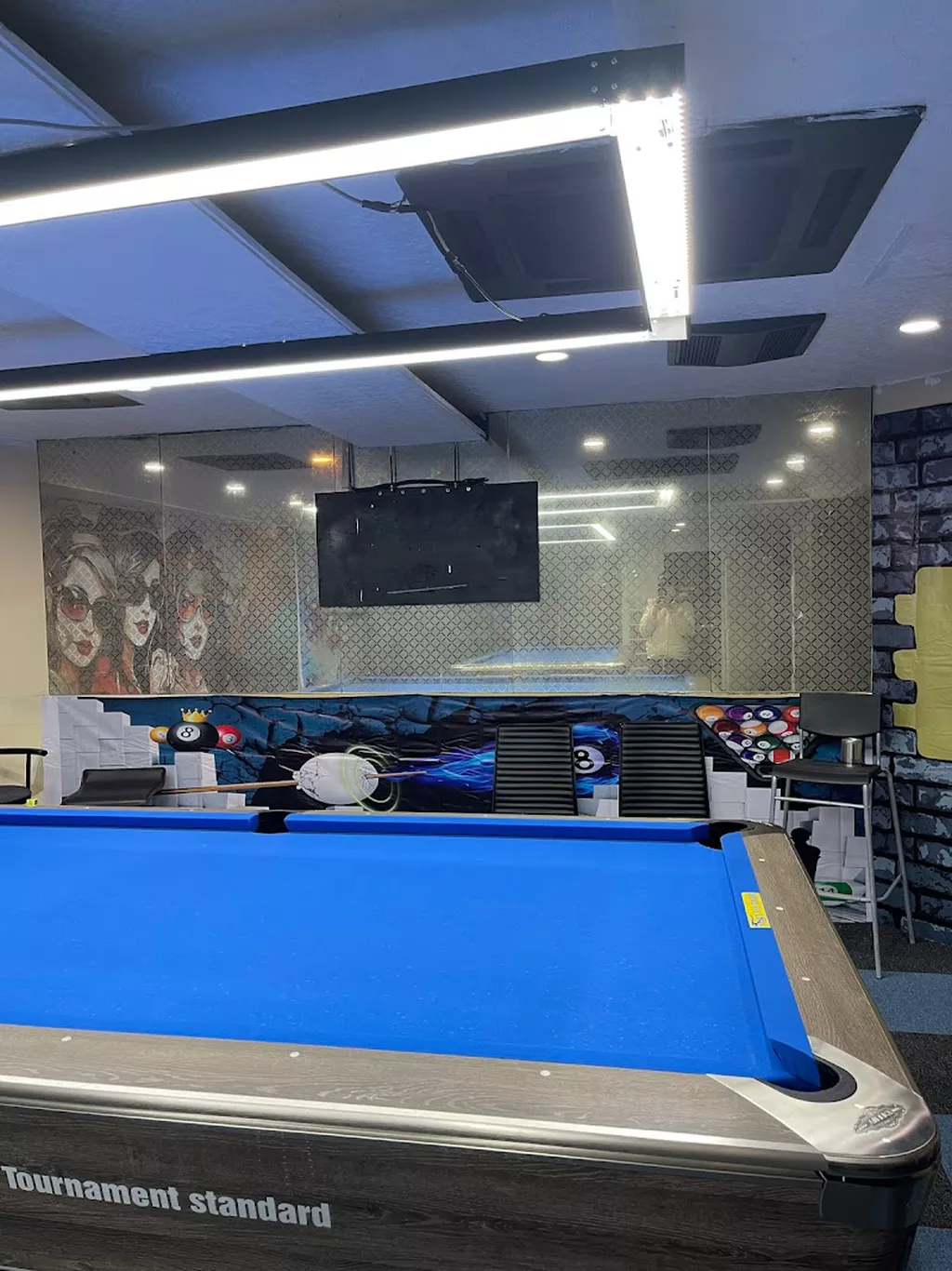 Billiards 98 club | Play pool in Osaka, Osaka | ChalkySticks
