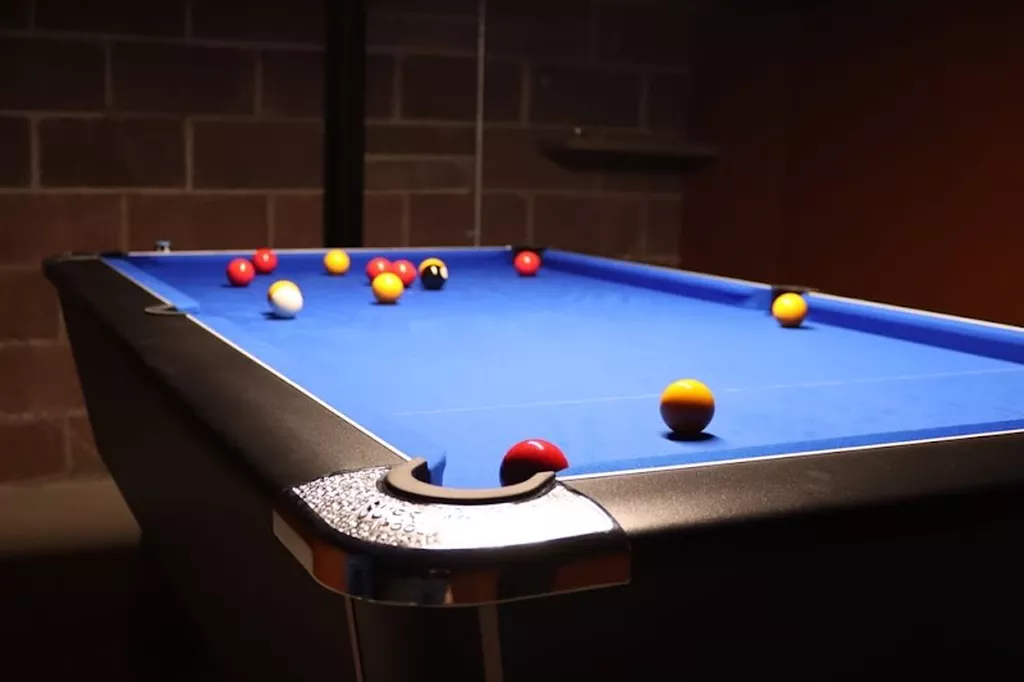 Nullys pool rooms | Play pool in Dublin 12, D | ChalkySticks - Find ...