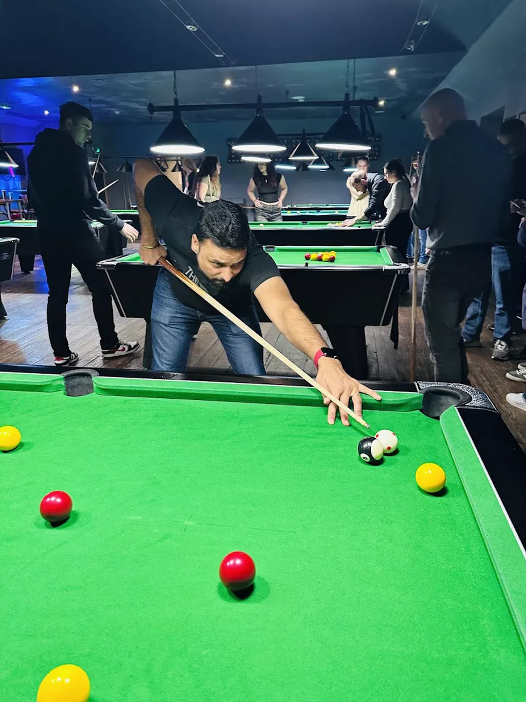 Legends Sports Bar, Aberdeen | Play pool in Aberdeen, Scotland ...