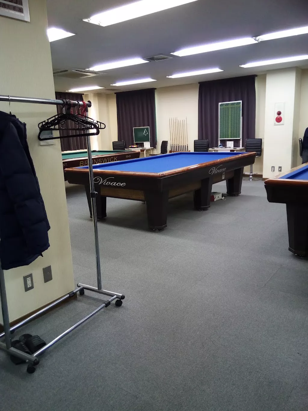 葛西撞人舎 3Cビリヤード場(Doujinsha Billiards & Pool) | Play pool