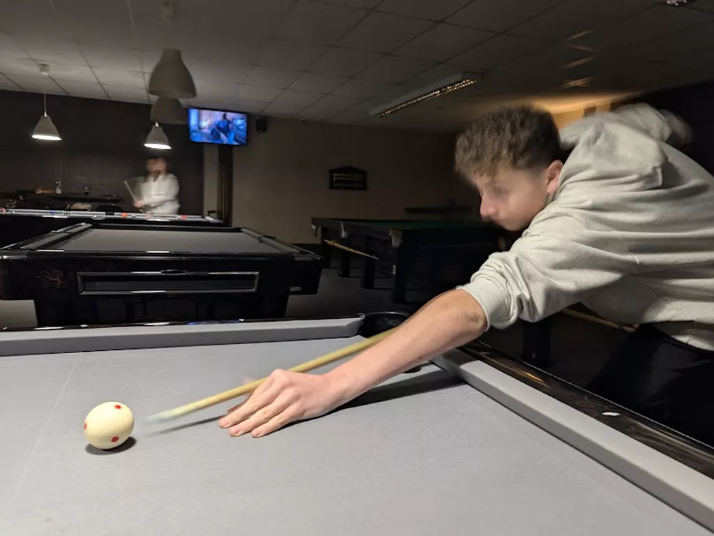 Escape Pool Bar | Play pool in Uxbridge, England | ChalkySticks - Find ...