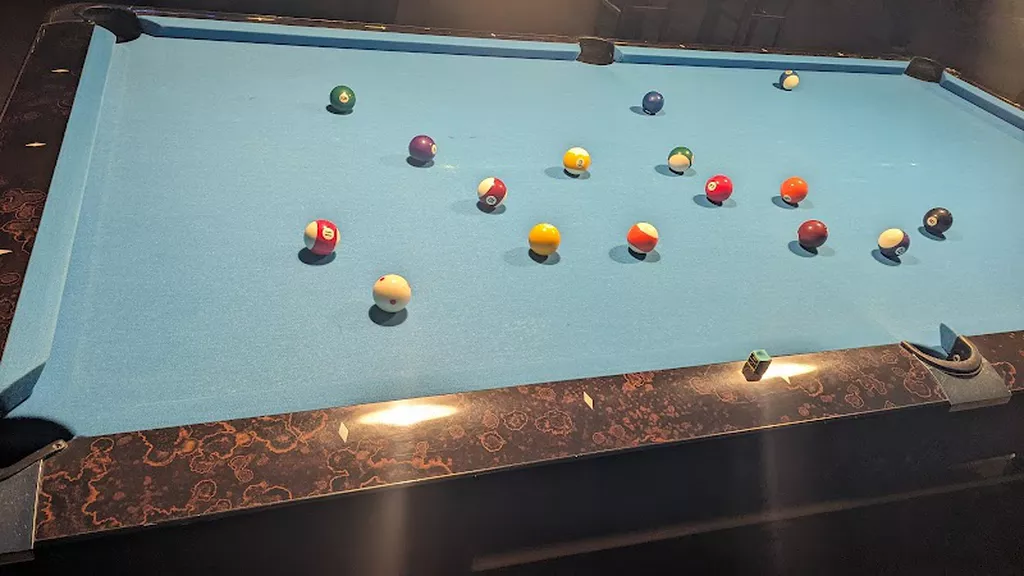 Escape Pool Bar | Play pool in Uxbridge, England | ChalkySticks - Find ...