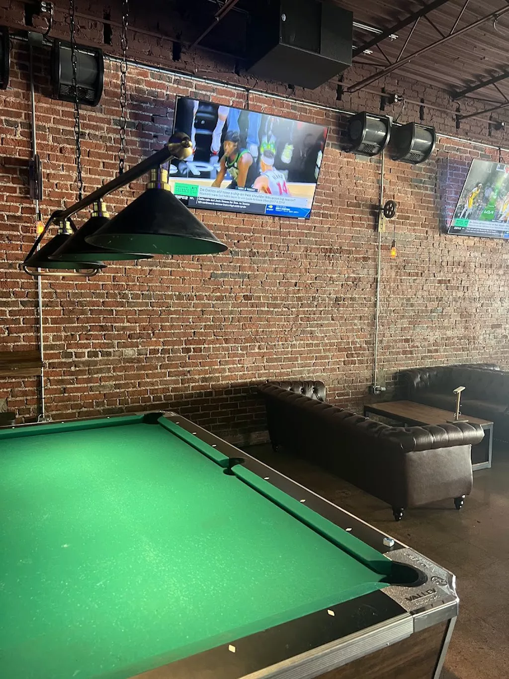 High Park Bar & Grill | Play pool in Raleigh, NC | ChalkySticks - Find ...