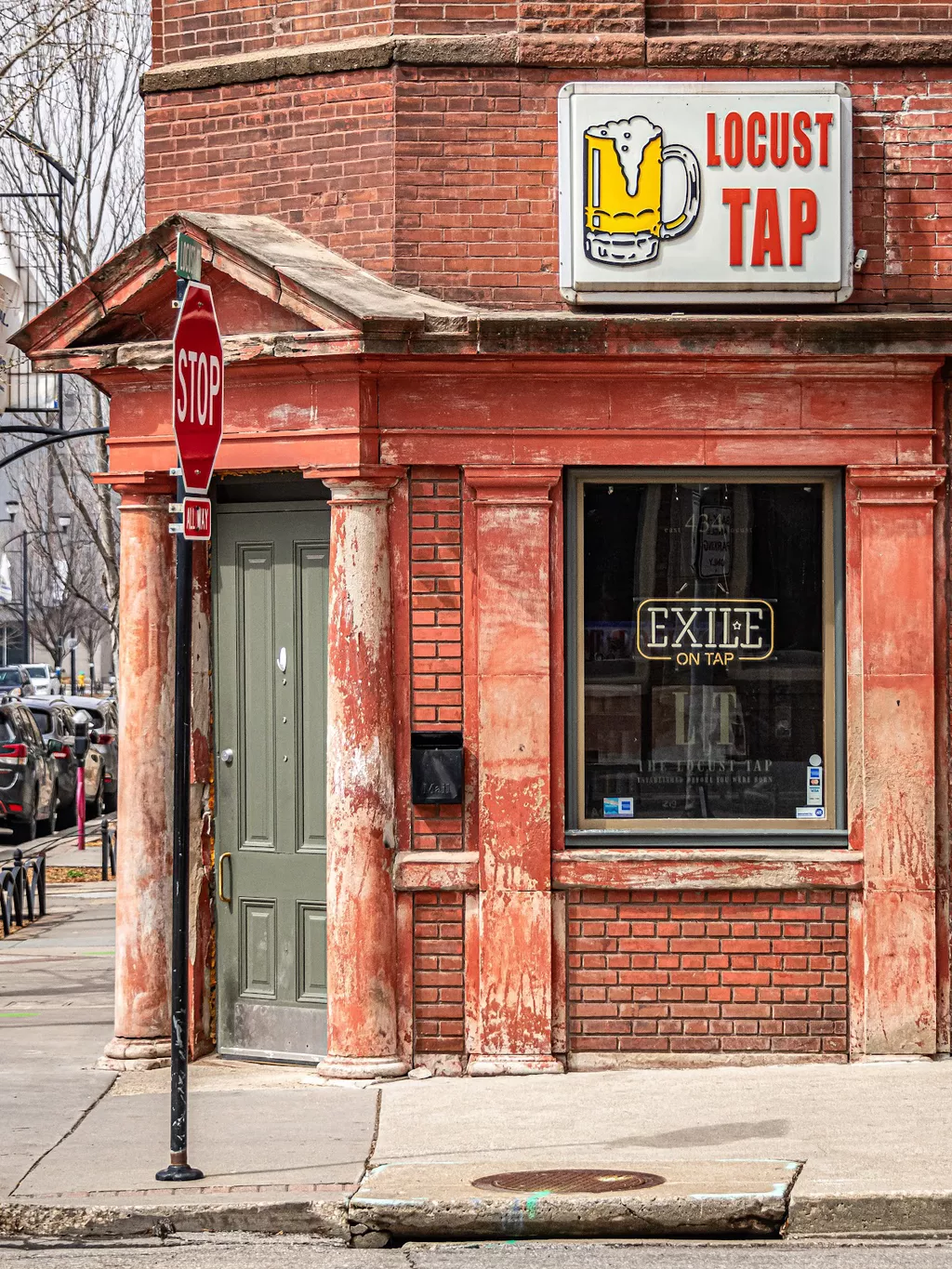 Locust Tap | Play pool in Des Moines, IA | ChalkySticks - Find, Play ...