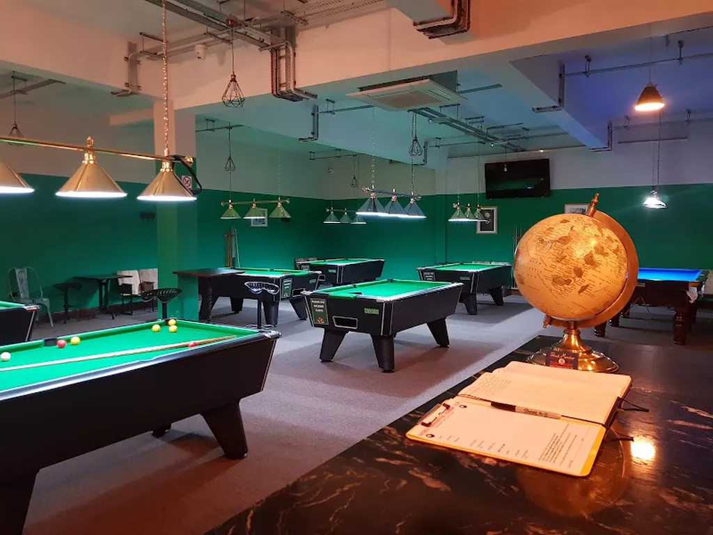 Cousins Snooker & Pool Club Edmonton | Play pool in London, England