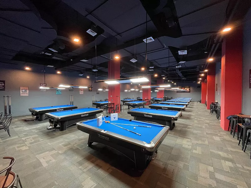 Pentagon Cafe & Billiard Karawaci | Play pool in Kota Tangerang, Banten ...