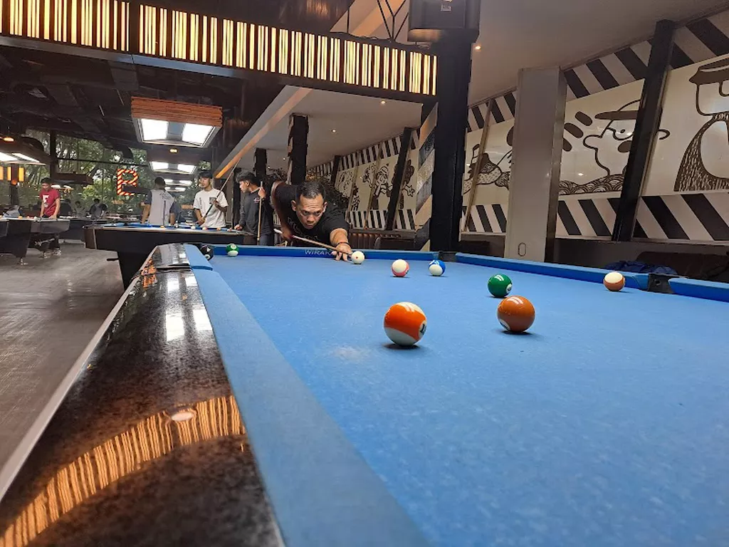 Barcode Pool Tables | Play pool in Kota Bandung, Jawa Barat ...