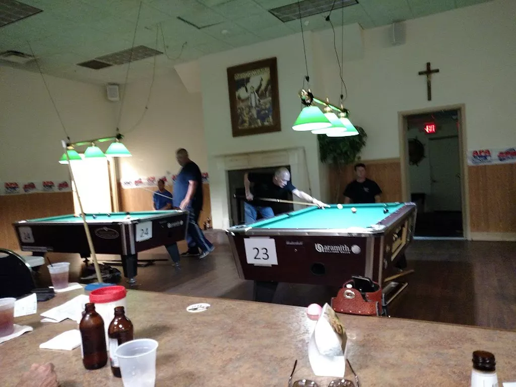 Bourbon Barrel Bar & Grill | Play pool in Decatur, IL | ChalkySticks ...