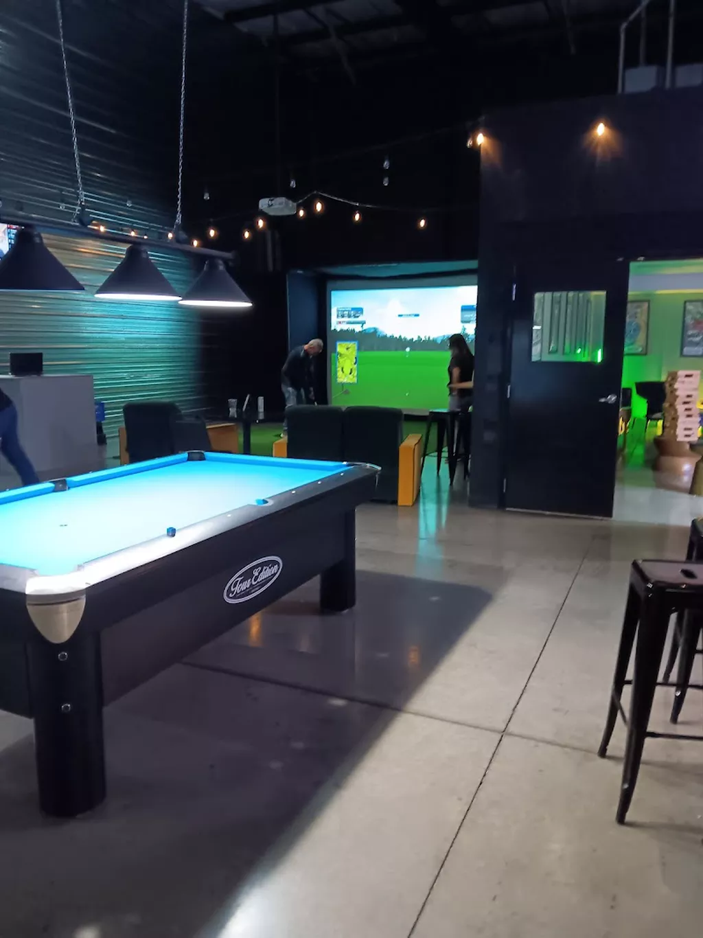 Classic's Yard | Play pool in Springfield, MO | ChalkySticks - Find ...