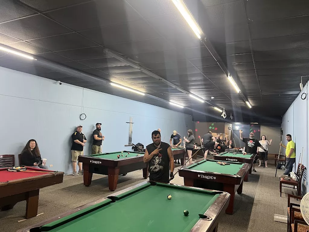 Lighthouse Pool Hall | Play pool in Springfield, MO | ChalkySticks ...