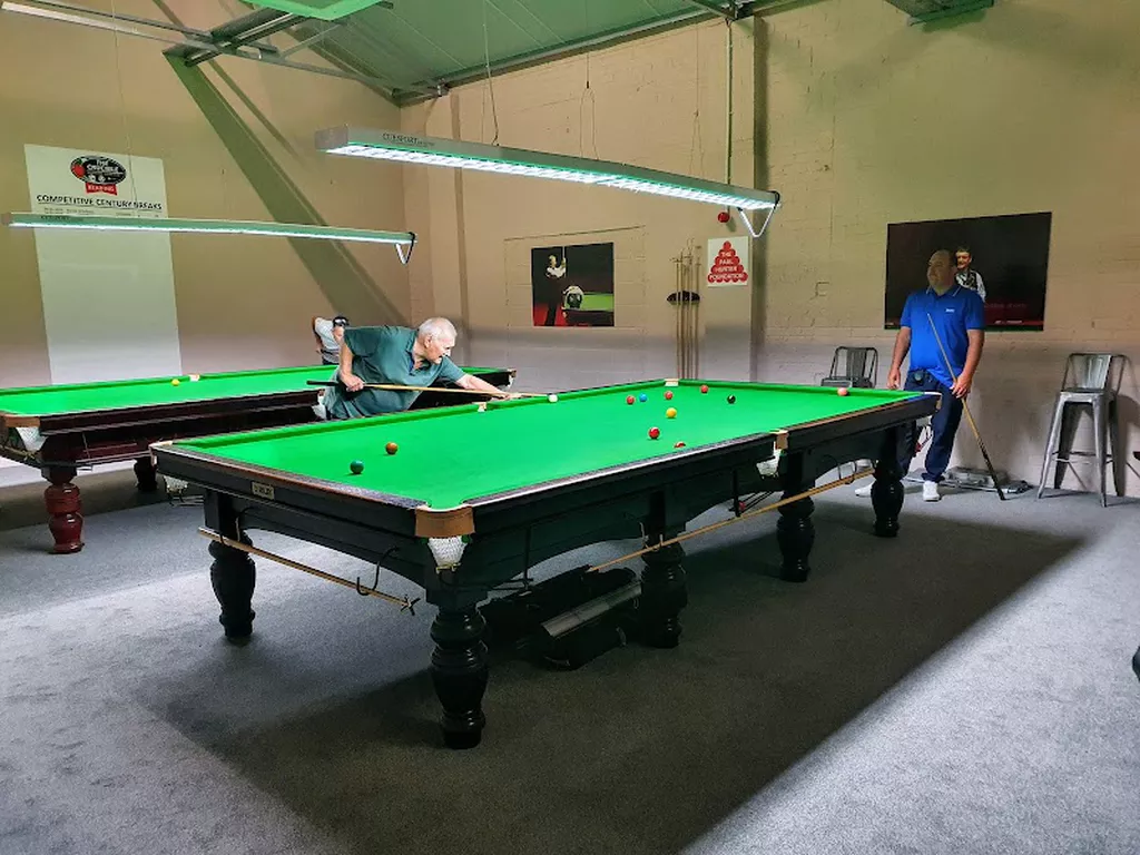 Twyford Snooker Club | Play pool in Reading, England | ChalkySticks ...