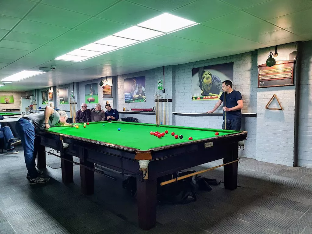 The Crucible Sports & Social Club | Play pool in Newbury, England ...