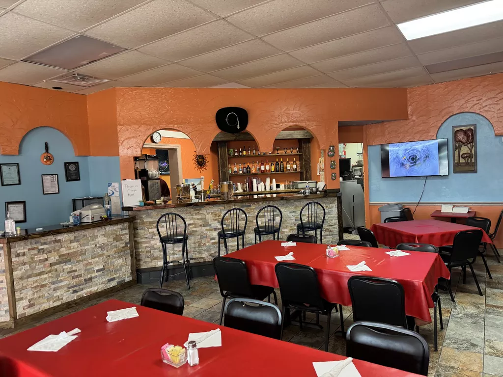 HWY 67 Roadhouse Bar and Grill | Play pool in Decatur, AL ...