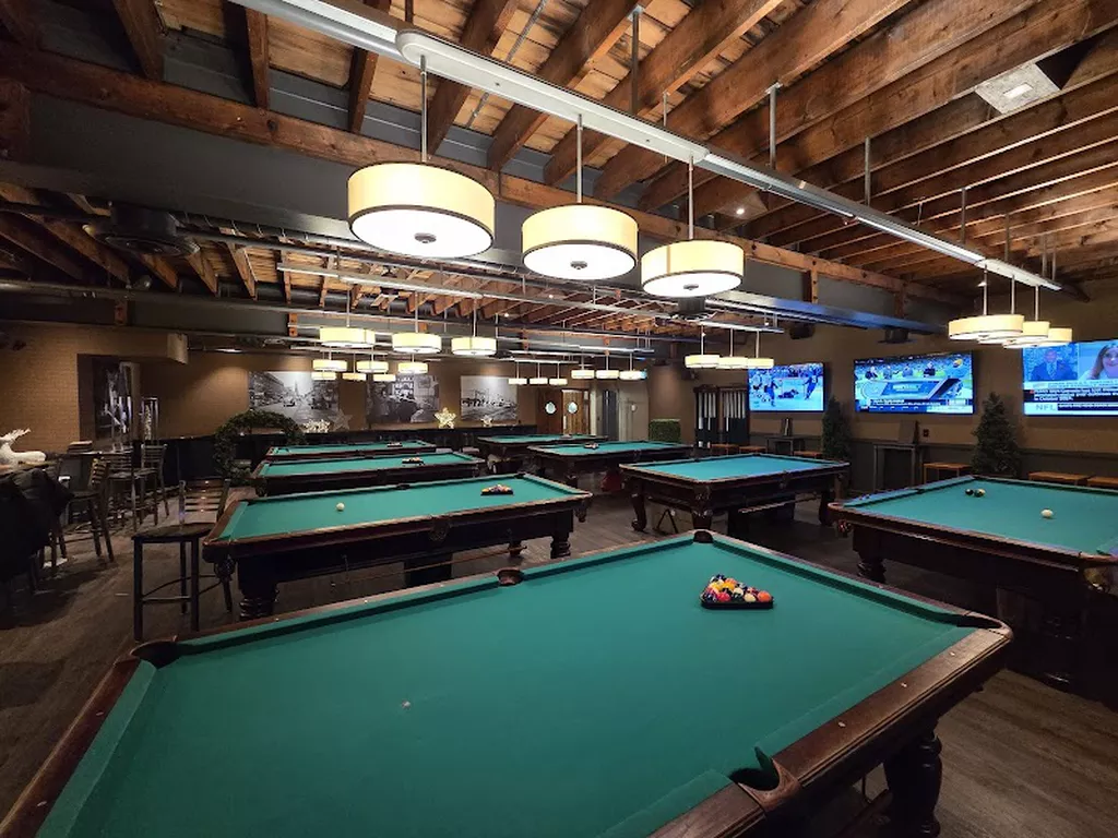 The Rack Billiards & Bar | Play pool in Mississauga, ON | ChalkySticks ...