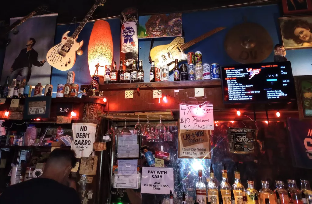 Melody Inn | Play pool in Indianapolis, IN | ChalkySticks - Find