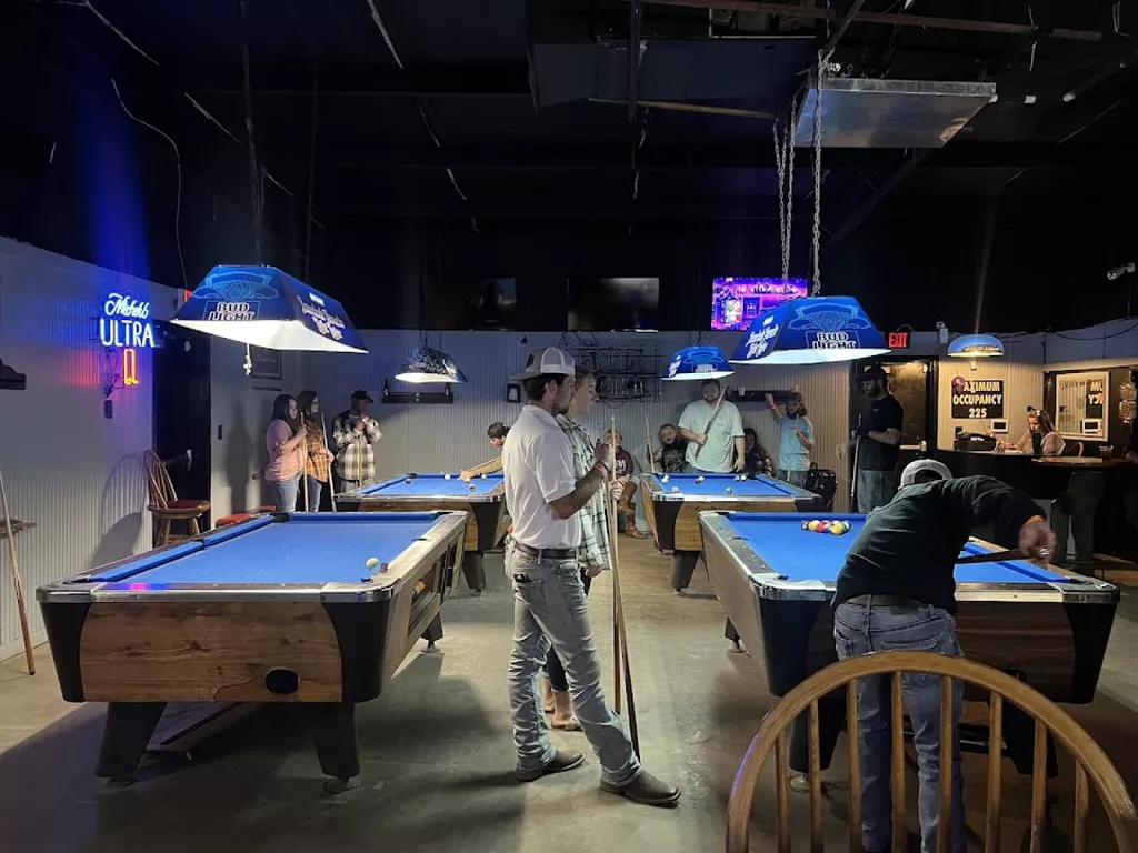 Black Axes Grill & Bar | Play pool in Brandon, MS | ChalkySticks