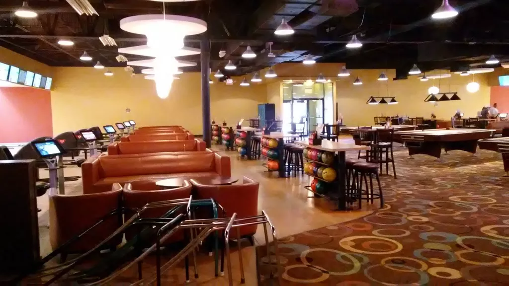 Stuart Bowl Lanes & Lounge | Play pool in Stuart, FL | ChalkySticks ...