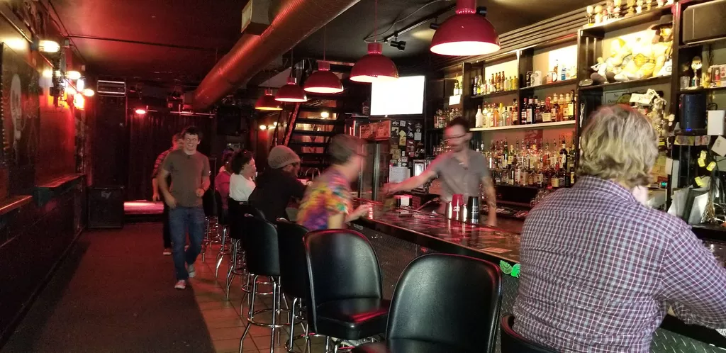 Slim's Downtown Distillery | Play pool in Raleigh, NC | ChalkySticks ...
