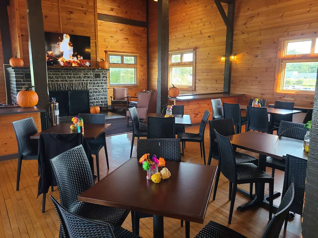 The Inn Complete | Play pool in Syracuse, NY | ChalkySticks - Find ...