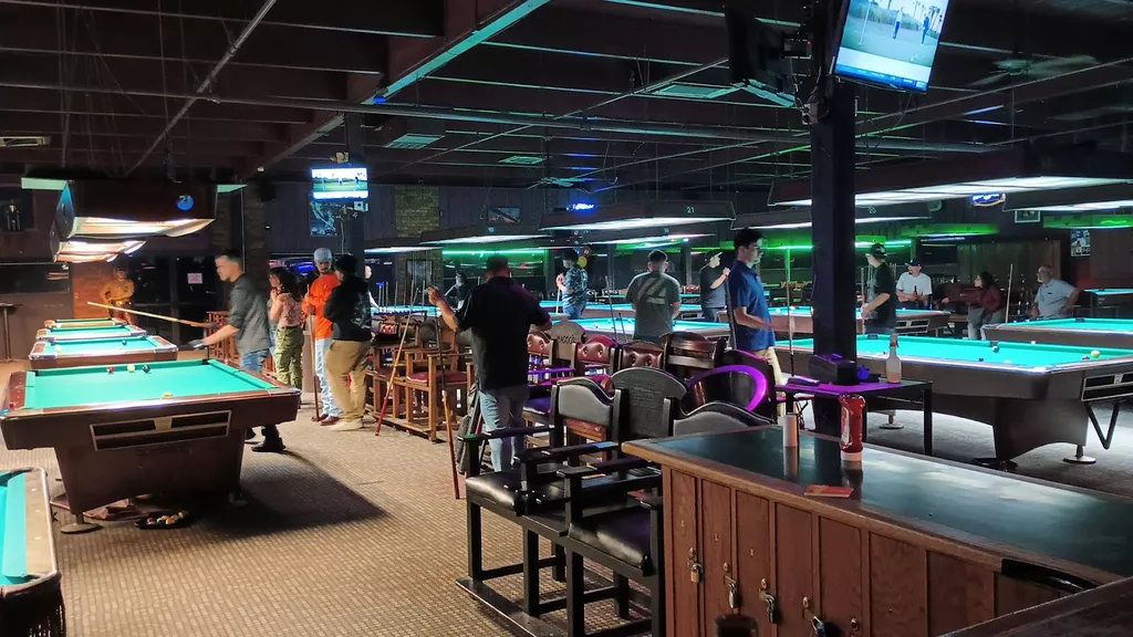 Carousel Lounge | Play pool in Tulsa, OK | ChalkySticks - Find, Play ...