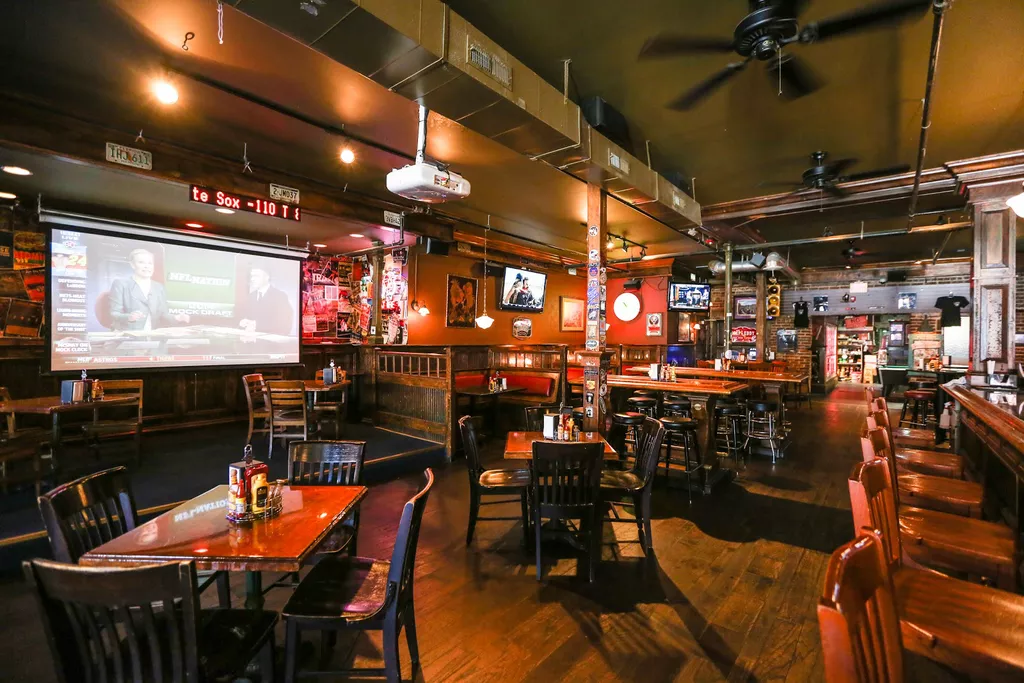 46357093 Hell's Kitchen | Play pool in Wilmington, NC | ChalkySticks - Find ...