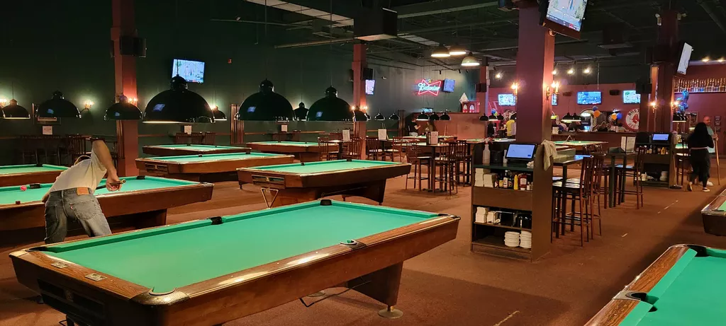 Bo's Bar and Billiards | Play pool in Warwick, RI | ChalkySticks - Find ...