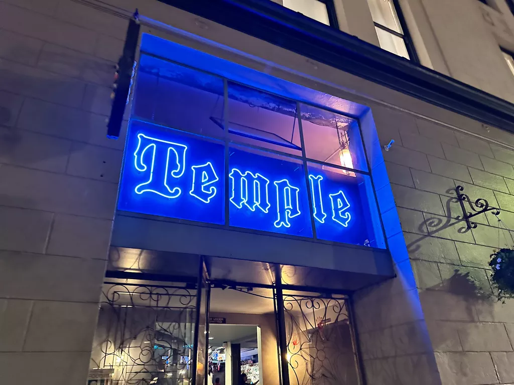 Temple Billiards | Play pool in Seattle, WA | ChalkySticks - Find, Play ...