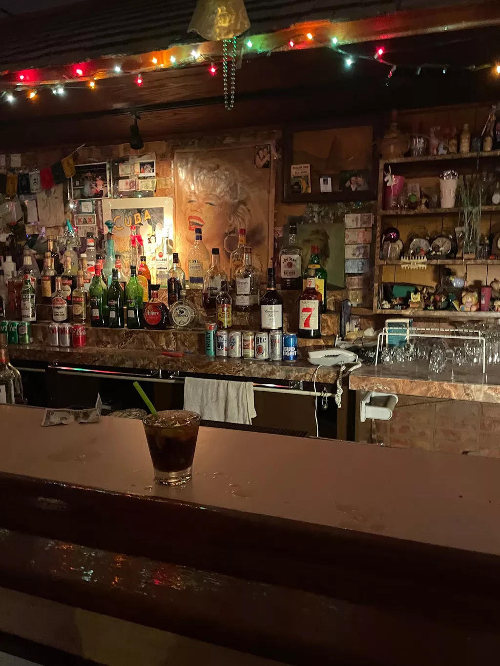 Rose's | Play pool in Chicago, IL | ChalkySticks - Find, Play, and ...