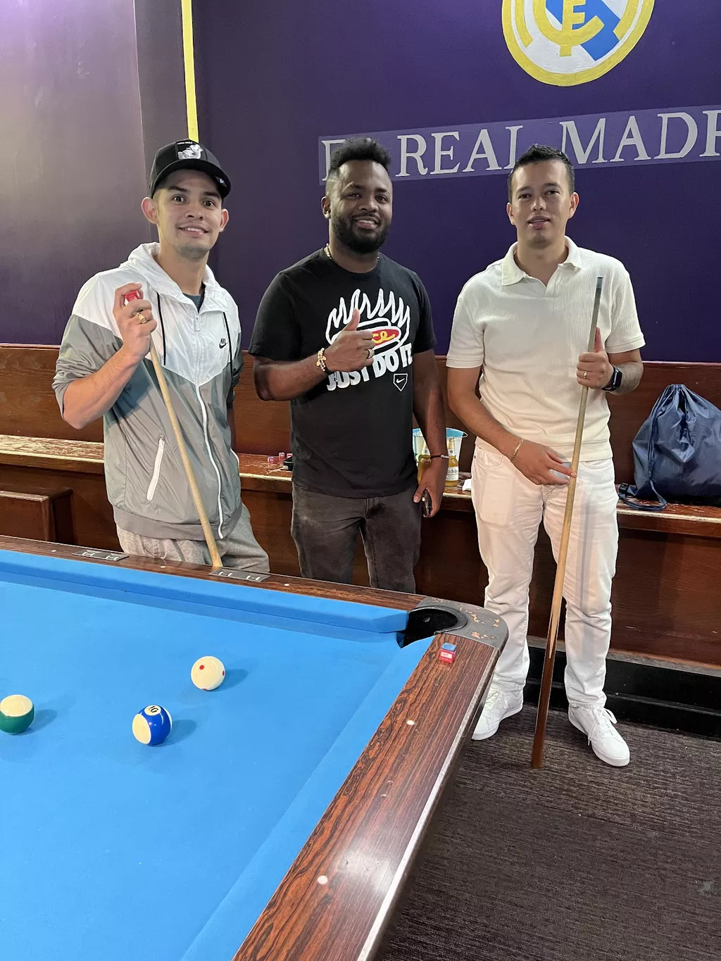 Cafe Uno Billiards | Play pool in Jackson Heights, NY | ChalkySticks ...