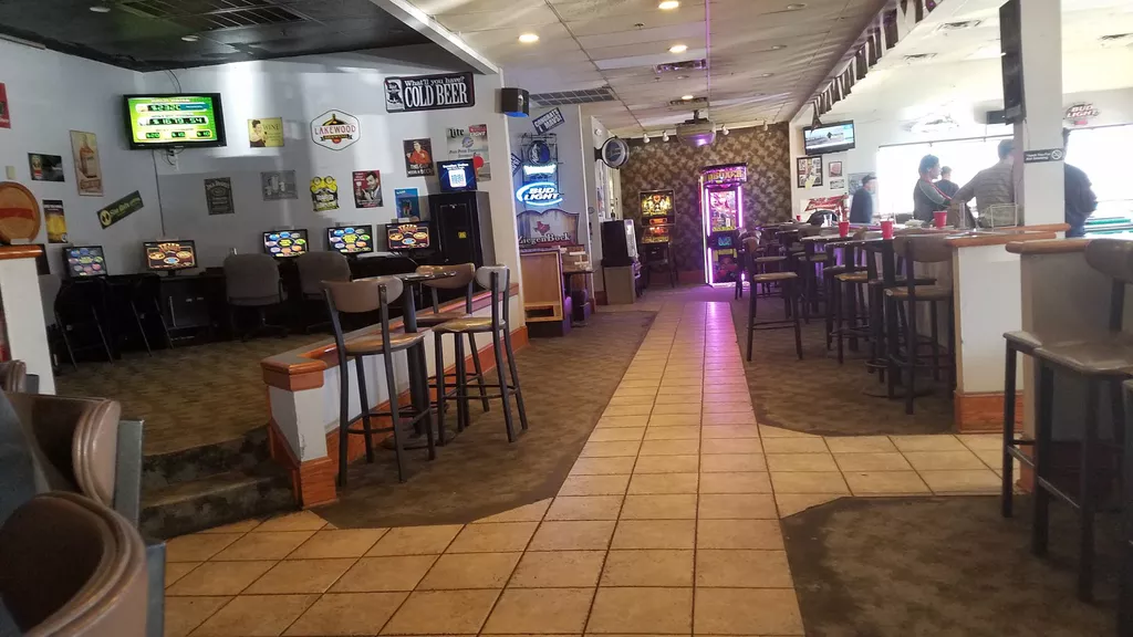Rack Daddy's | Play pool in Dallas, TX | ChalkySticks - Find, Play, and ...