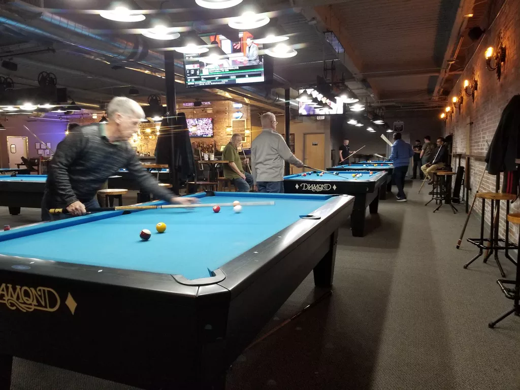 Street Lights Billiards Academy | Play pool in Annandale, VA ...