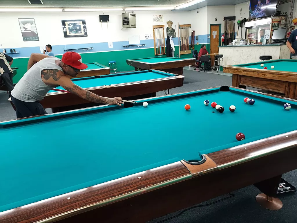 Canoga Billiard Parlor | Play pool in Canoga Park, CA | ChalkySticks ...