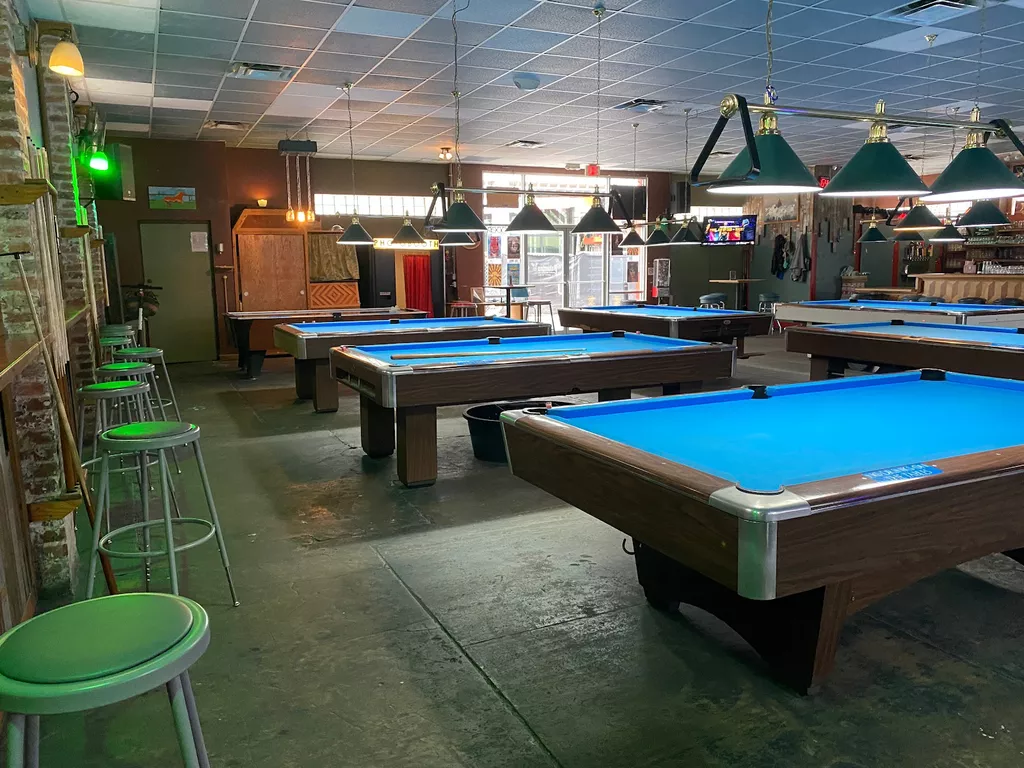 G's Billiards Bar | Play pool in Alachua, FL | ChalkySticks - Find ...