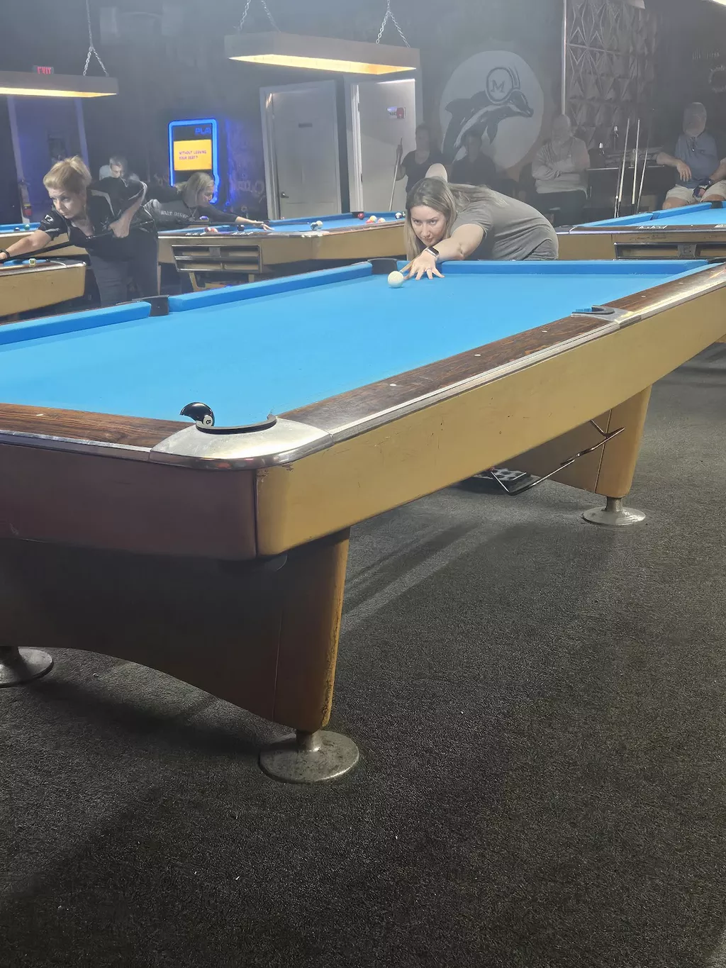 MIS-Cue Lounge | Play pool in Oakland Park, FL | ChalkySticks - Find ...