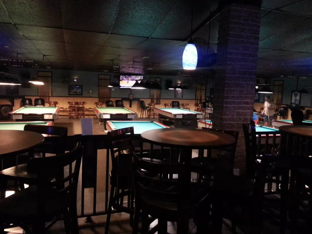 Miscue Lounge | Play pool in Fort Myers, FL | ChalkySticks - Find, Play ...